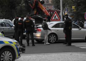Podezřelá stříbrná AUDI opět chycena a opět podezření na drogy