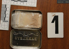Péjáci našli u muže sedmnáct sáčků heroinu