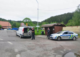 Na zastávce v Náchodě bylo nalezeno tělo muže