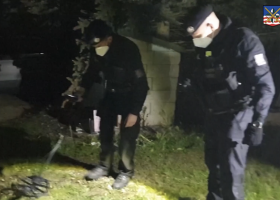 Po sousedovi střílel z nelegálně držené zbraně. Obvinili ho z pokusu vraždy