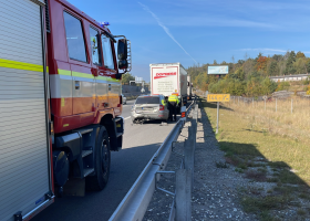 Hromadná nehoda zablokovala D1 u Velkého Meziříčí. Pět zraněných