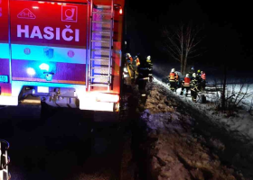 Smrtelná nehoda uzavřela dálnici D2