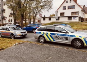 Muž, který zemřel minulý týden po zákroku policie, byl předávkován drogami