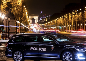 V Cannes bodl policistu nožem do hrudníku se slovy ,,ve jménu Proroka"