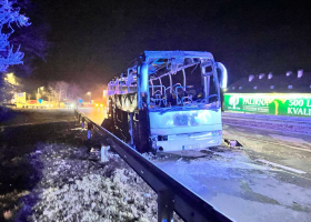 Požár autobusu na dálnici D1