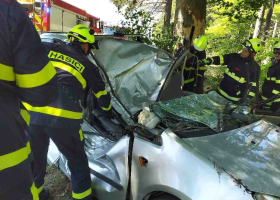 U Hlinska zemřely v autě dvě osoby