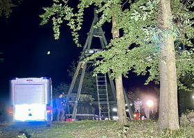 Příliš mnoho lidí na plošině: přetížení způsobilo pád dětí v Markvarticích