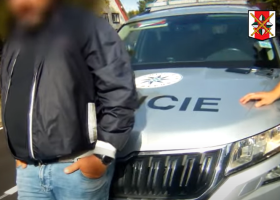 Řidiči s 3,3 promile se nedařilo vyjet od benzínové pumpy v na Chlumecku.